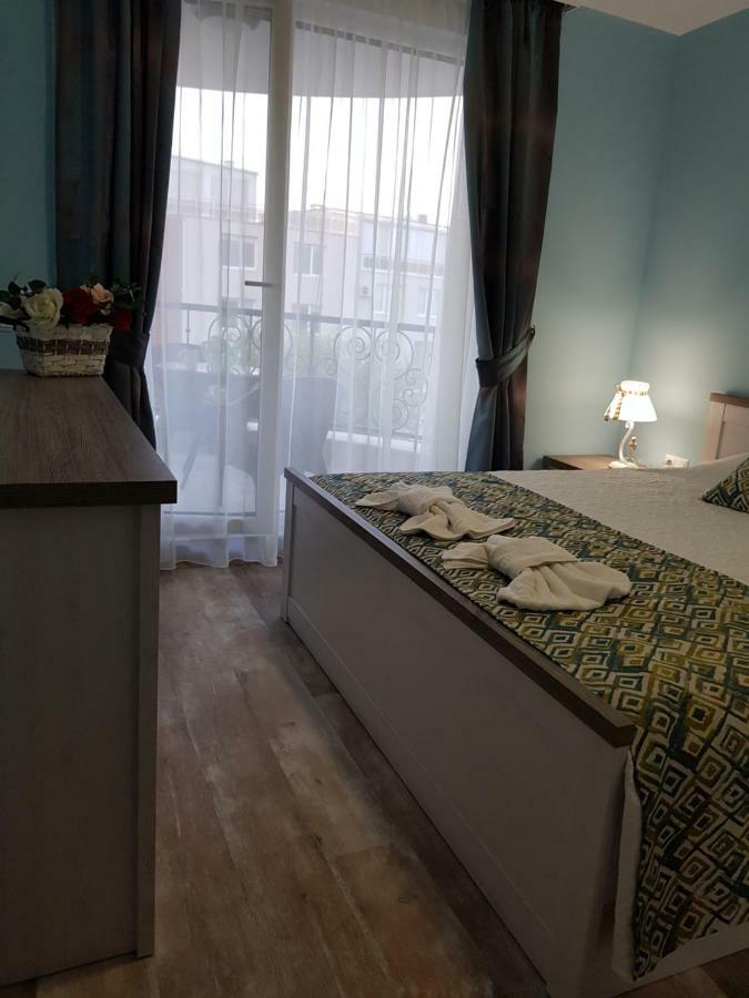 Sea Garden Delux Apartamento Chernomorets Exterior foto